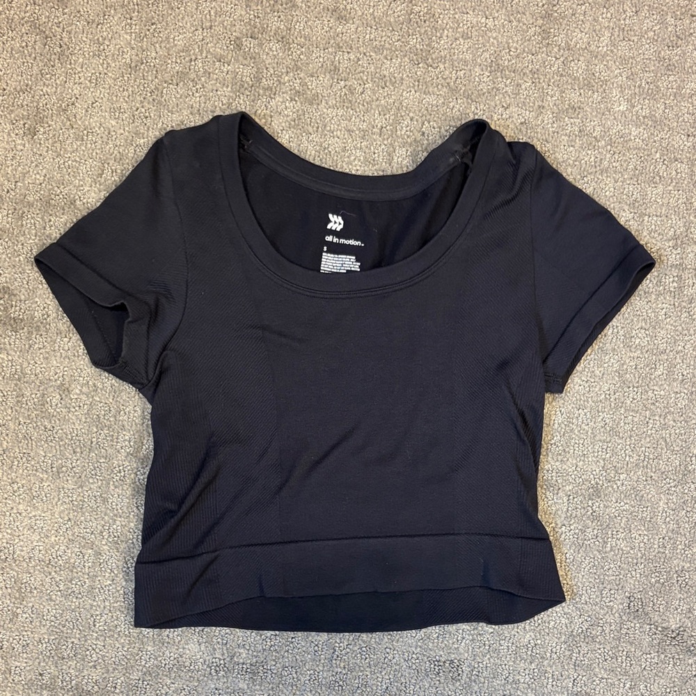 All in Motion Women's Black Crop Top